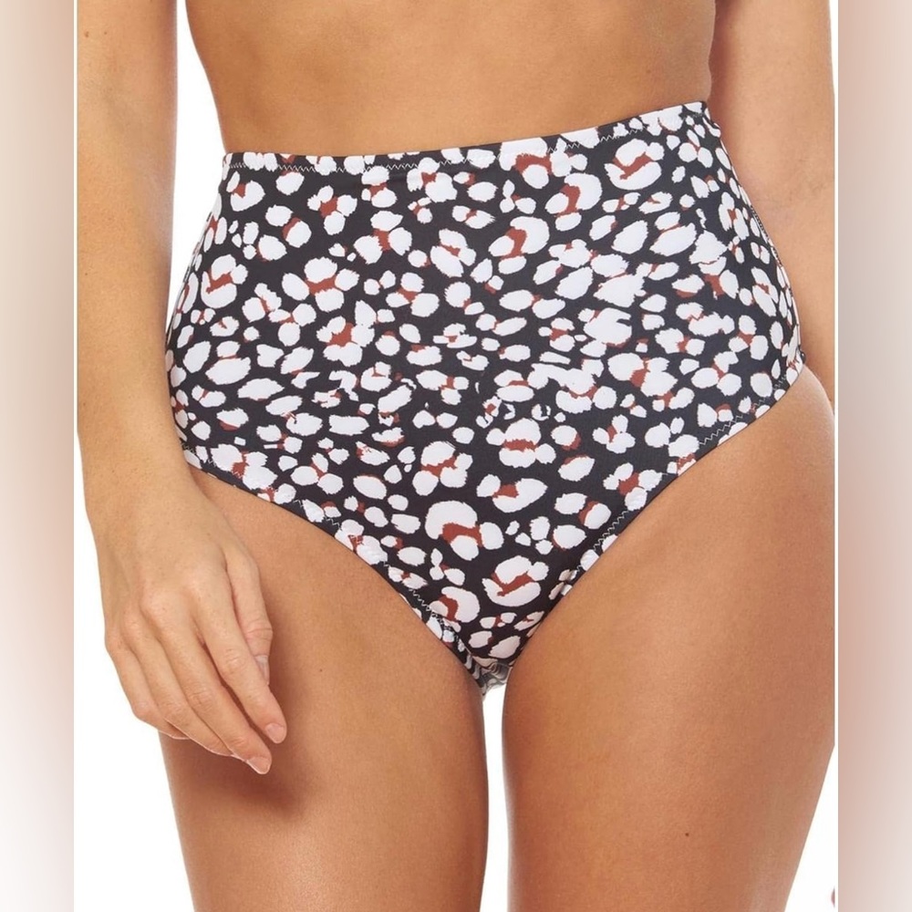 Jessica Simpson Women's Standard Animal Print High Waist Bikini Bottom Large